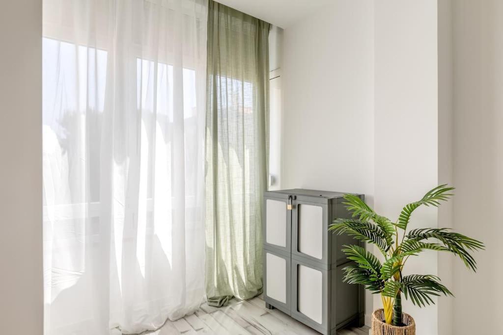 Lovely 3-Bedroom Condo W/ Free Parking On Premises Queluz Buitenkant foto